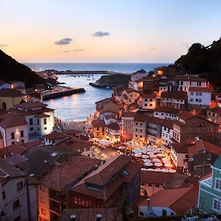 Centro De Cudillero
